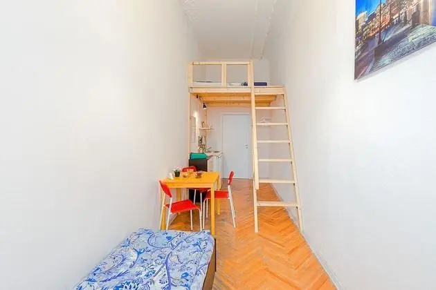 Comfort Üç Kişilik Oda, Ortak Banyo