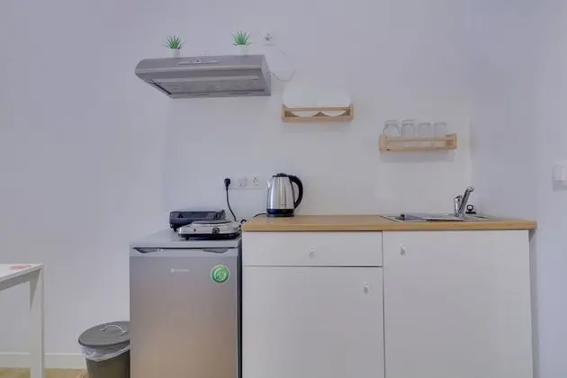 Apart Daire, 1 Büyük (Queen) Boy Yatak ve Çekyat, Sigara İçilmez, Şehir Manzaralı