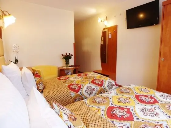 Tek Büyük veya İki Ayrı Yataklı Oda