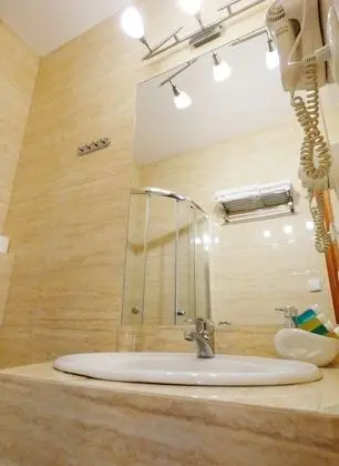 Tek Büyük veya İki Ayrı Yataklı Oda