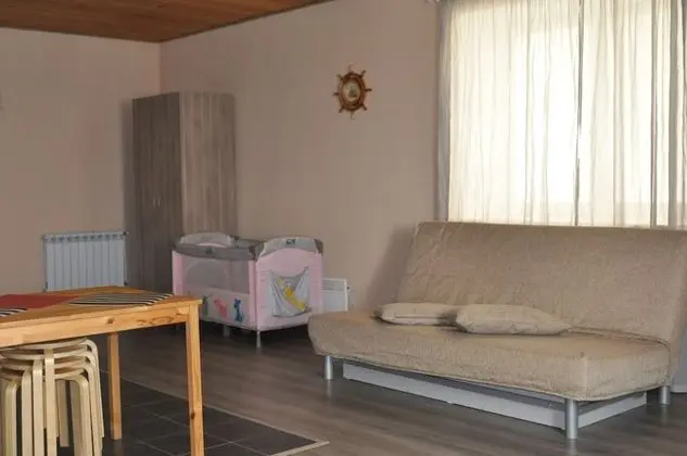 Standard Apart Daire, Bahçe Manzaralı