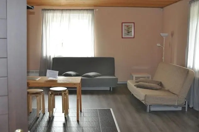 Standard Apart Daire, Bahçe Manzaralı