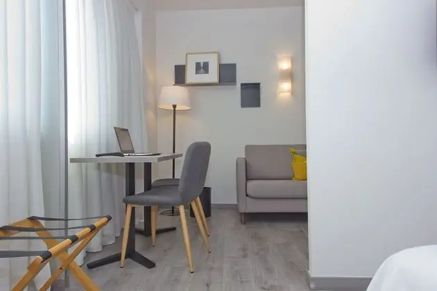 Superior Tek Büyük veya İki Ayrı Yataklı Oda