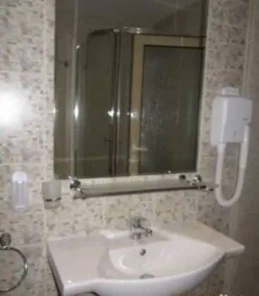 Standard Tek Büyük veya İki Ayrı Yataklı Oda, Balkon