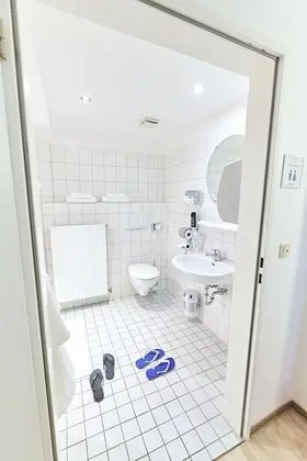 Üç Kişilik Oda, Banyolu/Duşlu