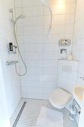 Üç Kişilik Oda, Banyolu/Duşlu