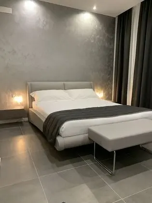 Basic Tek Büyük Yataklı Oda