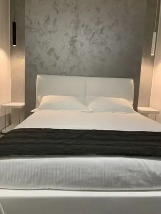 Basic Tek Büyük Yataklı Oda