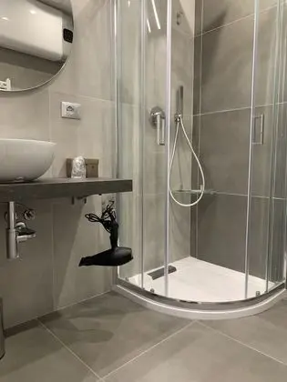Basic Tek Büyük Yataklı Oda