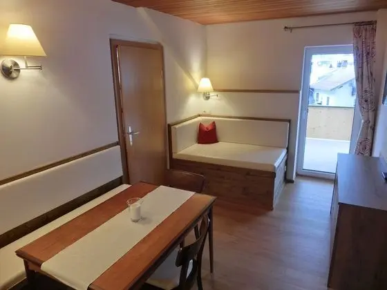 Grand Apart Daire, 3 Yatak Odası, Veranda, Göl Kenarı