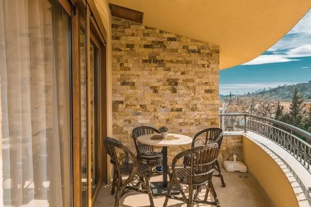 Comfort Apart Daire, Tepe Manzaralı