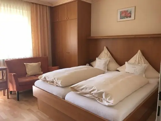 Tek Büyük Yataklı Oda, Bahçe Manzaralı