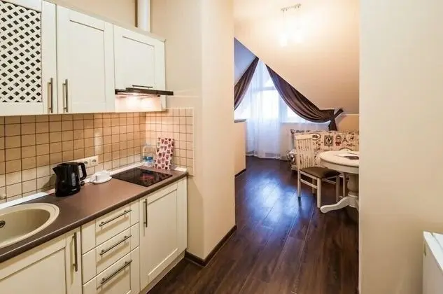 Stüdyo, Dağ Manzaralı