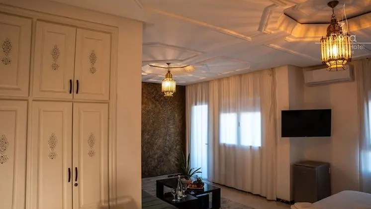 Comfort Süit, Kanal Manzaralı