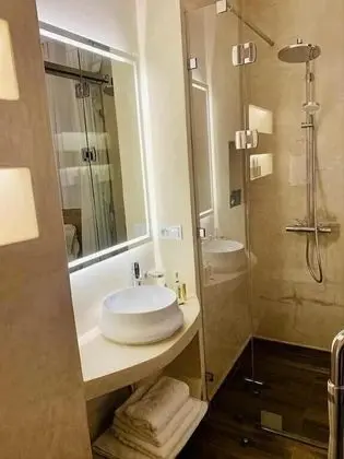 Standard Oda, Kanal Manzaralı