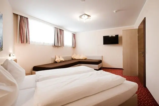 Superior Apart Daire, 3 Yatak Odası, Balkon, Dağ Manzaralı (Olperer)