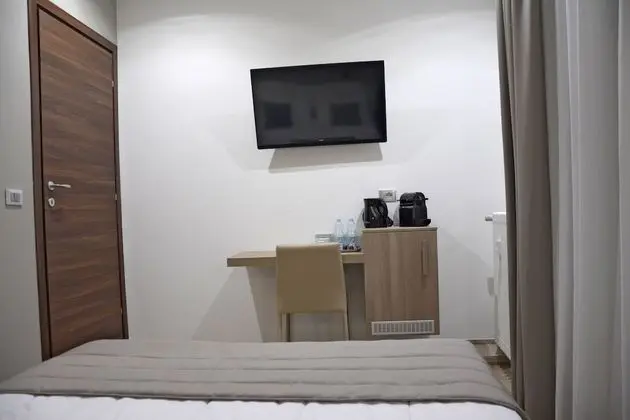 Standard Tek Büyük Yataklı Oda