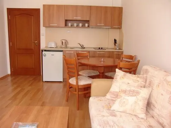 Apart Daire, 1 Yatak Odası, Küçük Mutfak