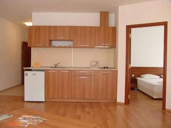 Apart Daire, 1 Yatak Odası, Küçük Mutfak
