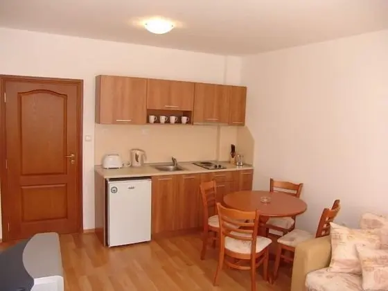 Apart Daire, 1 Yatak Odası, Küçük Mutfak
