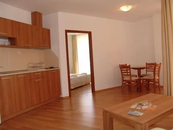 Apart Daire, 1 Yatak Odası, Küçük Mutfak