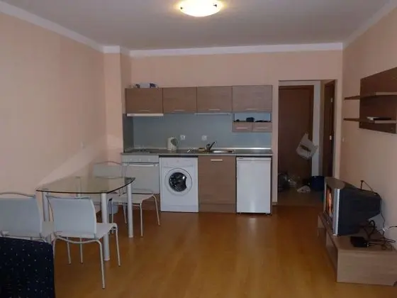 Comfort Apart Daire, Havuz Manzaralı