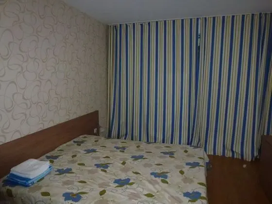 Comfort Apart Daire, Havuz Manzaralı
