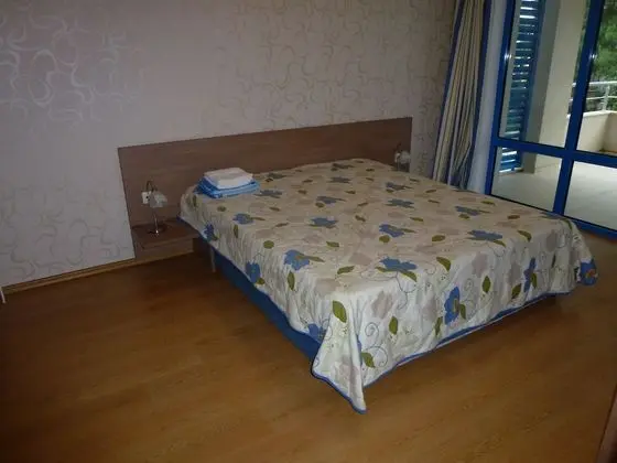 Comfort Apart Daire, Havuz Manzaralı
