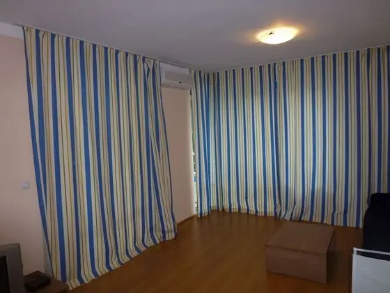 Comfort Apart Daire, Havuz Manzaralı