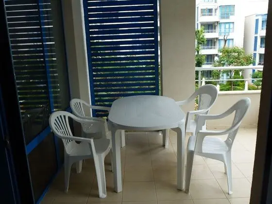 Comfort Apart Daire, Havuz Manzaralı