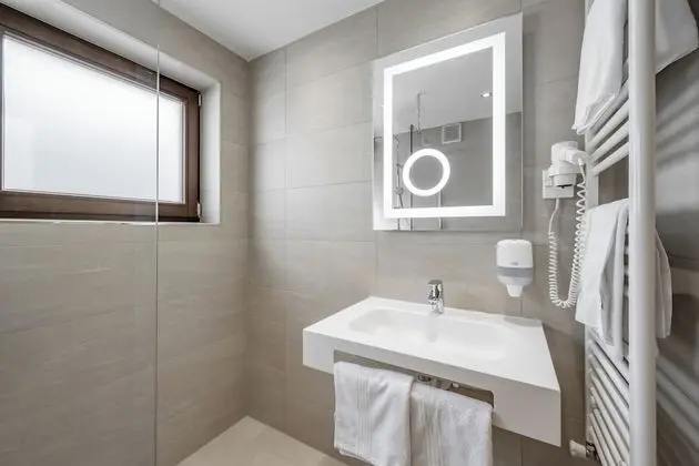Tek Büyük Yataklı Oda, Balkon