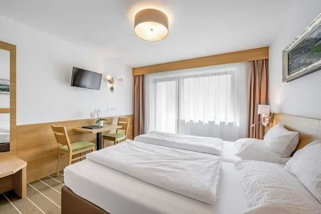 Tek Büyük Yataklı Oda, Balkon