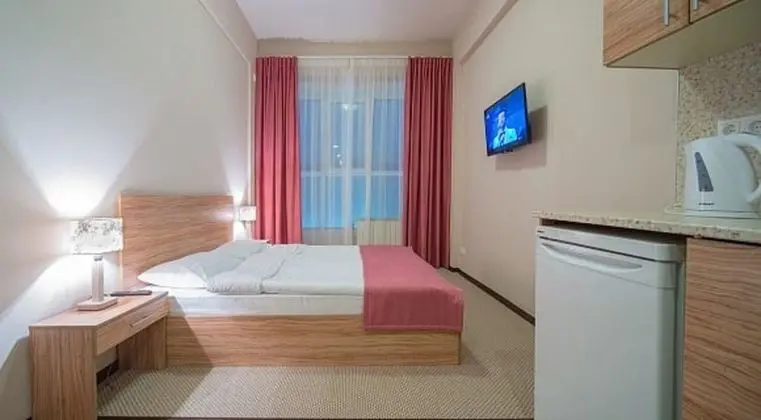 Standard Tek Büyük Yataklı Oda