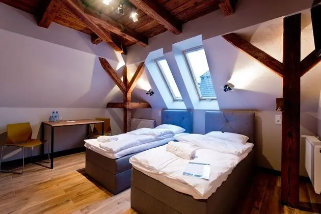 Tek Büyük veya İki Ayrı Yataklı Oda, Sigara İçilmez