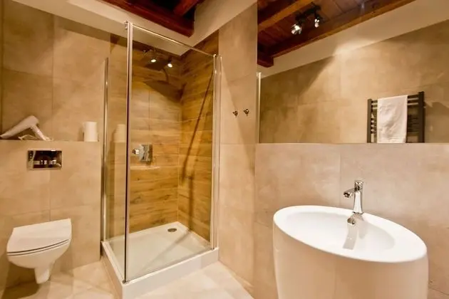 Tek Büyük veya İki Ayrı Yataklı Oda, Sigara İçilmez