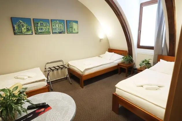 Standard Üç Kişilik Oda