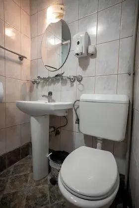 Comfort Tek Büyük Yataklı Oda