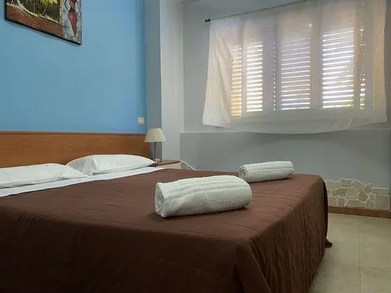 Economy Tek Büyük Yataklı Oda