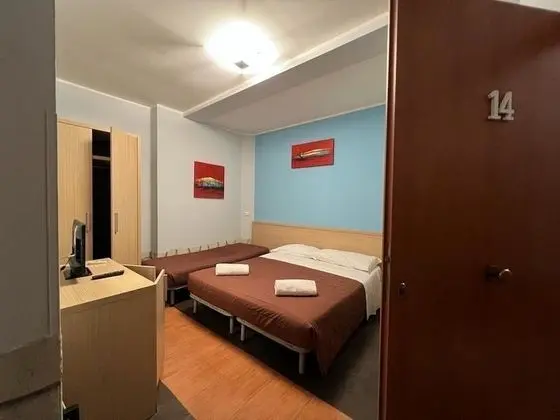 Üç Kişilik Oda
