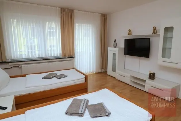 Aparthotel Kompass - Apartment (A102-103)