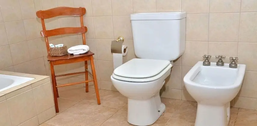 Kır Evi, Göl Manzaralı