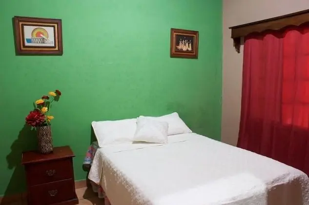 Üç Kişilik Oda