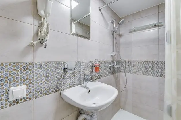 Standard Dört Kişilik Oda