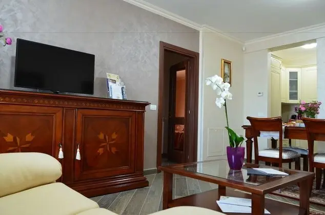 Superior Apart Daire, 2 Yatak Odası, Kısmi Göl Manzaralı