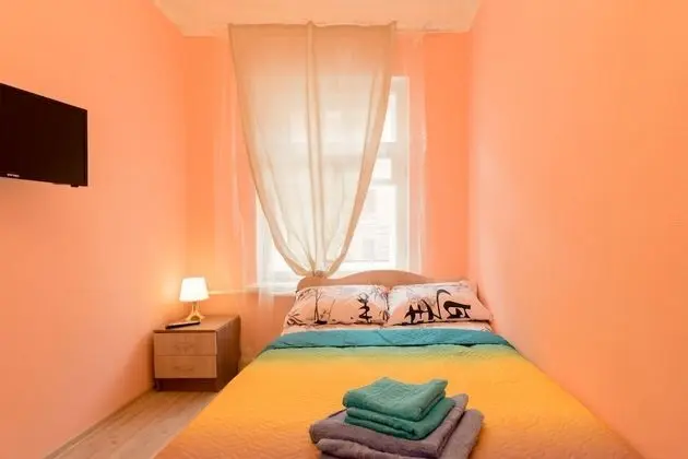 Tek Büyük Yataklı Oda, Ortak Banyo (3)