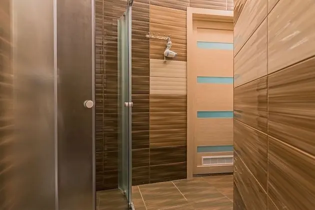 Tek Büyük Yataklı Oda, Ortak Banyo (3)