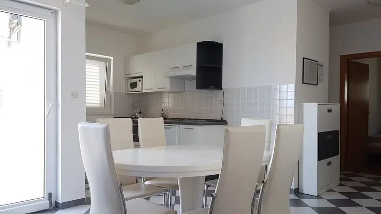 Apart Daire, 2 Yatak Odası, Balkon, Deniz Manzaralı