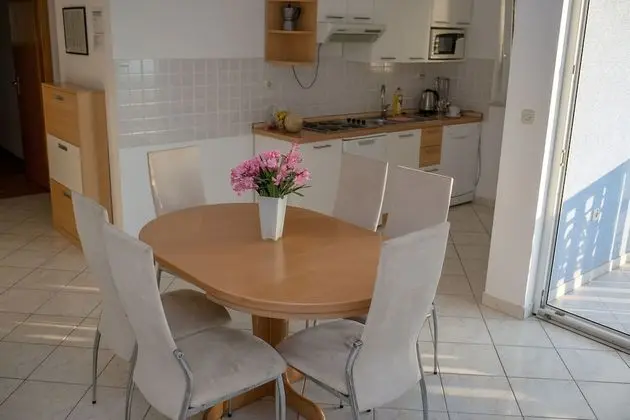 Apart Daire, 2 Yatak Odası, Balkon, Deniz Manzaralı