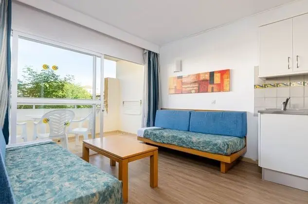 Stüdyo, Balkon