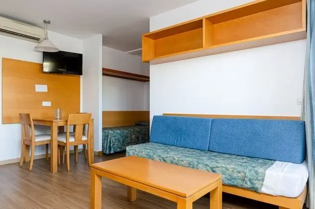 Stüdyo, Balkon